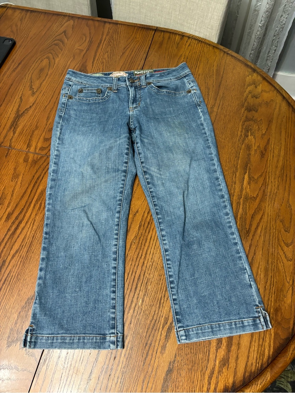 VTG Y2K Candies low rise Capri jeans size 7